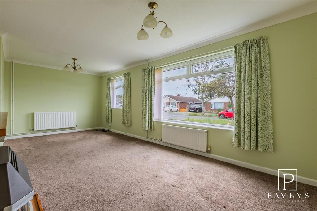 Woodlands Close, Clacton-On-Sea photo 4