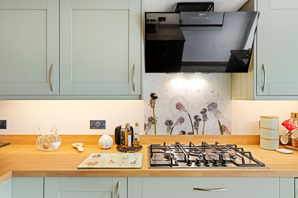 Hallas Lane, Cullingworth, BD13 photo 4
