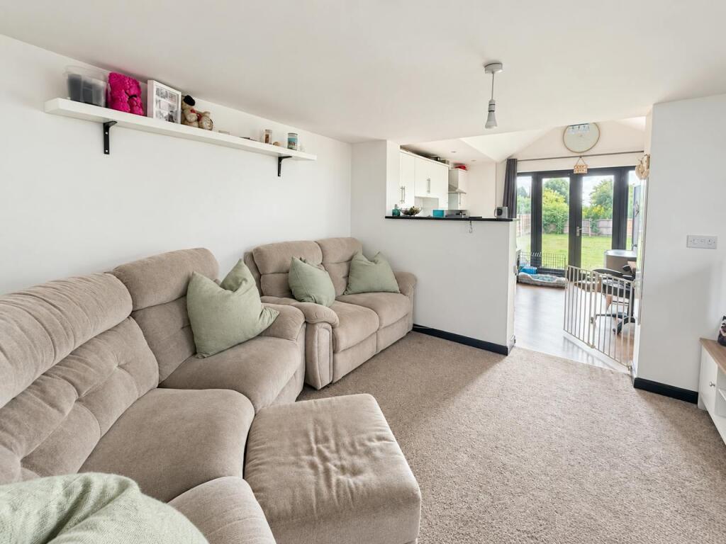 House in Rochford, Rayleigh - View 2