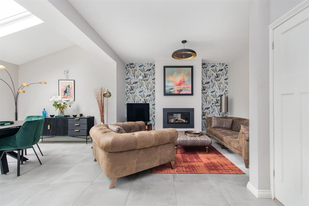 House in Newcastle upon Tyne - More