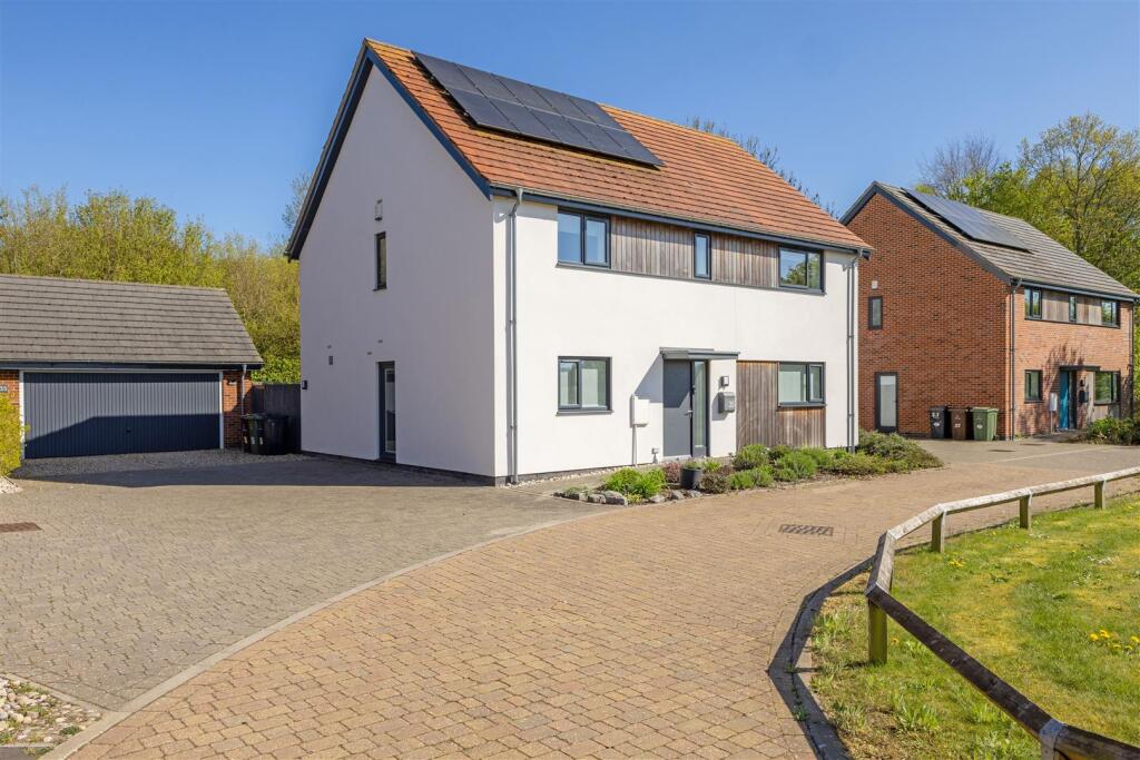 Main image of property: Cedar Rise, Mattishall, Dereham