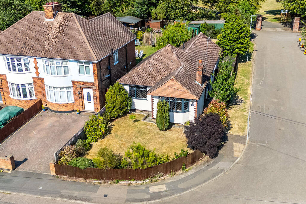 Hall Avenue, Rushden photo 3