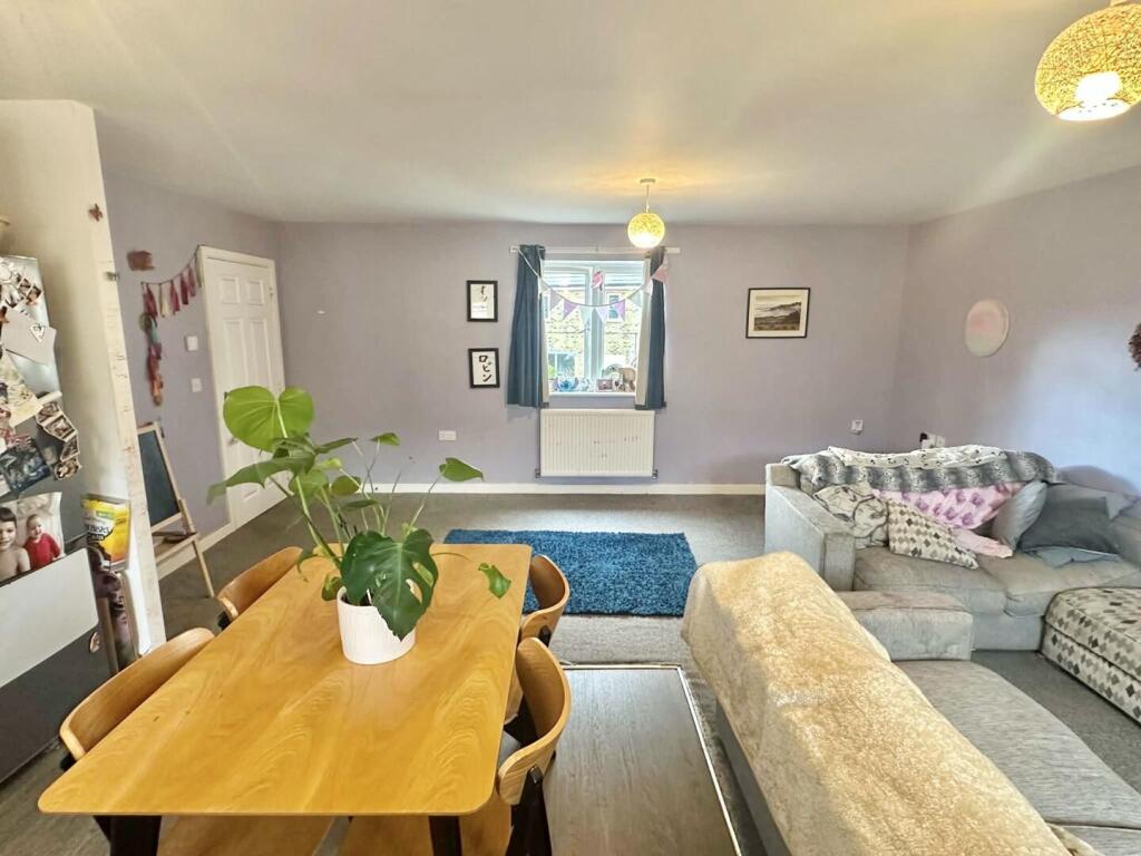 Montacute Road, Houndstone, Yeovil photo 5