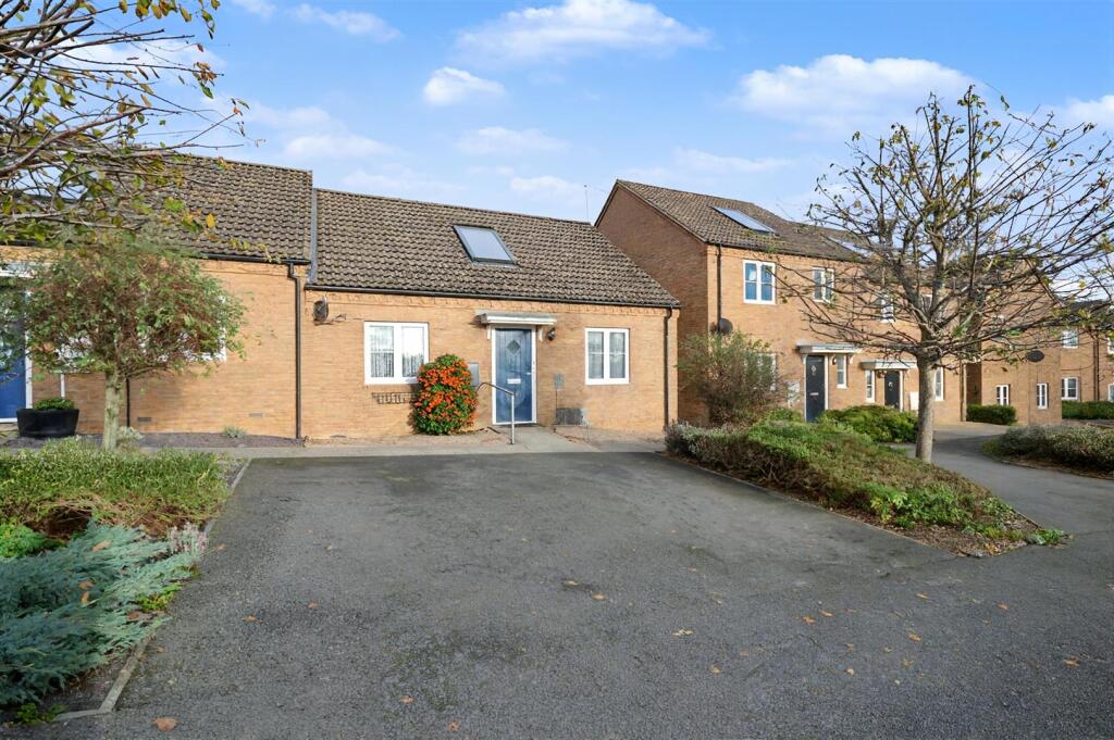 Main image of property: Whitley Close, Irthlingborough, NN9