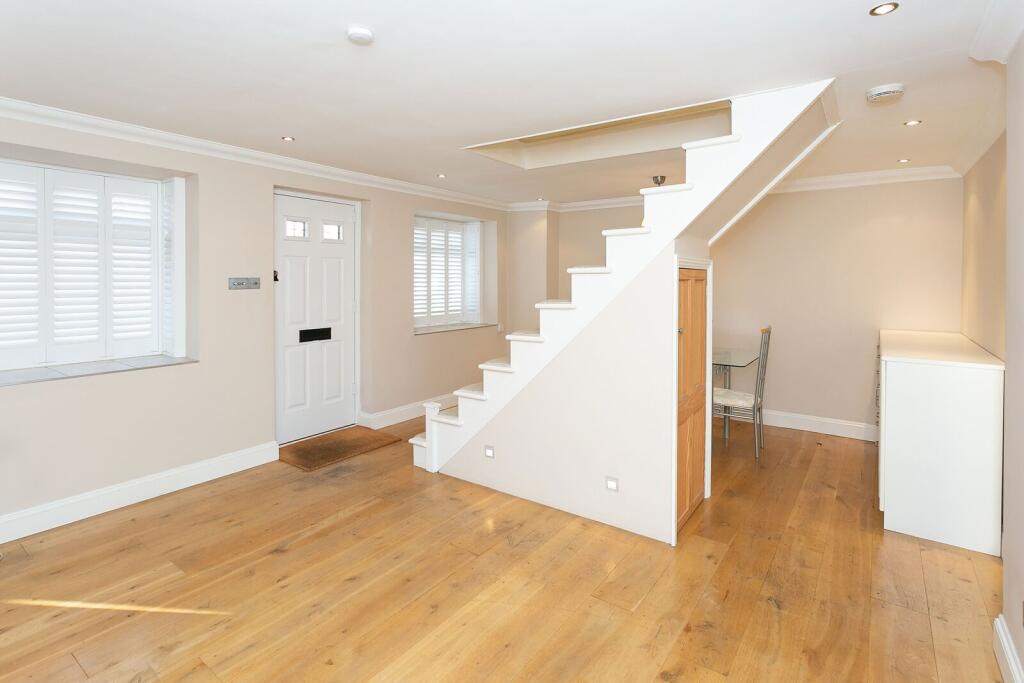 House in Watford - View 4