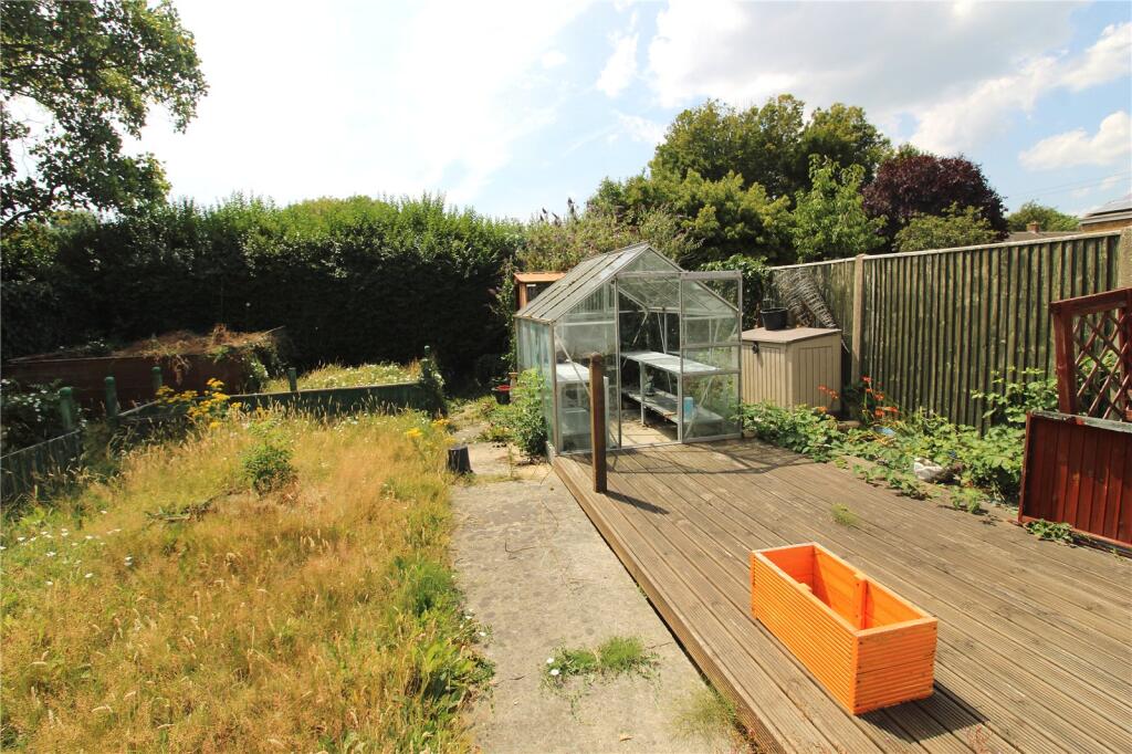 Northfield Avenue, Fareham, Hampshire, PO14 - More