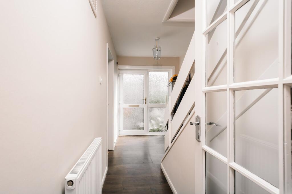 House in Edinburgh, Meadowfield, Northfield/Willowbrae - More