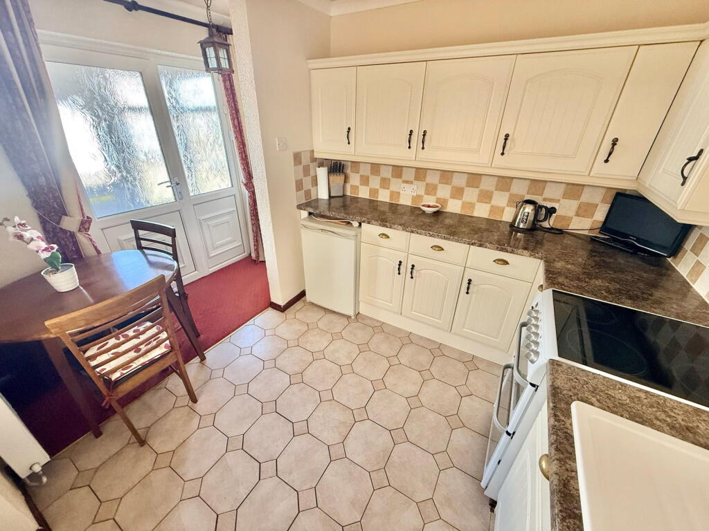House in Dudley, West Midlands - View 5