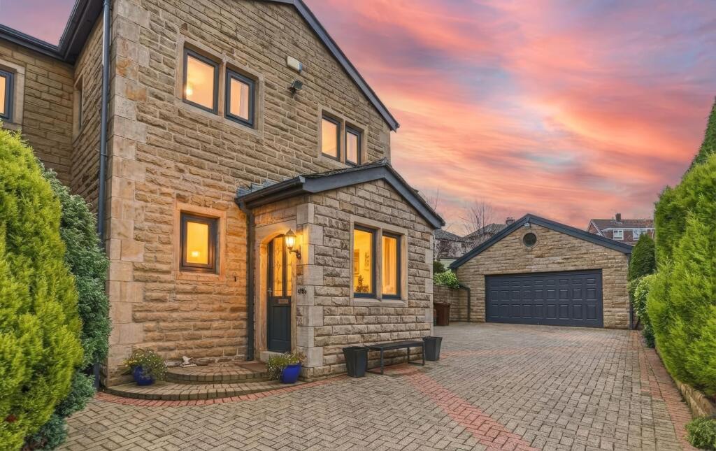 Main image of property: Bury Road, Rawtenstall, BB4