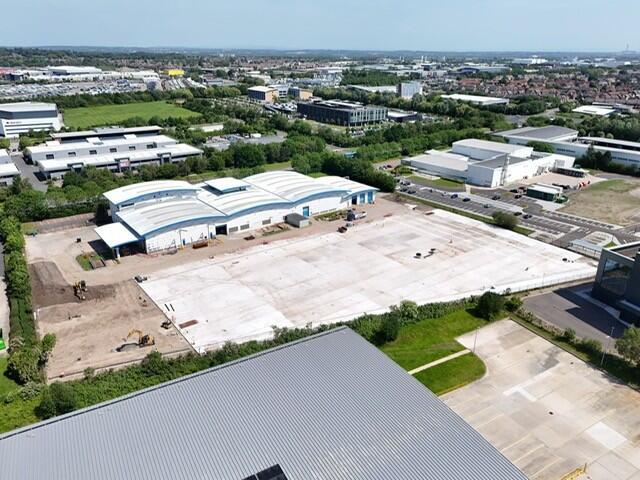 Photo 12