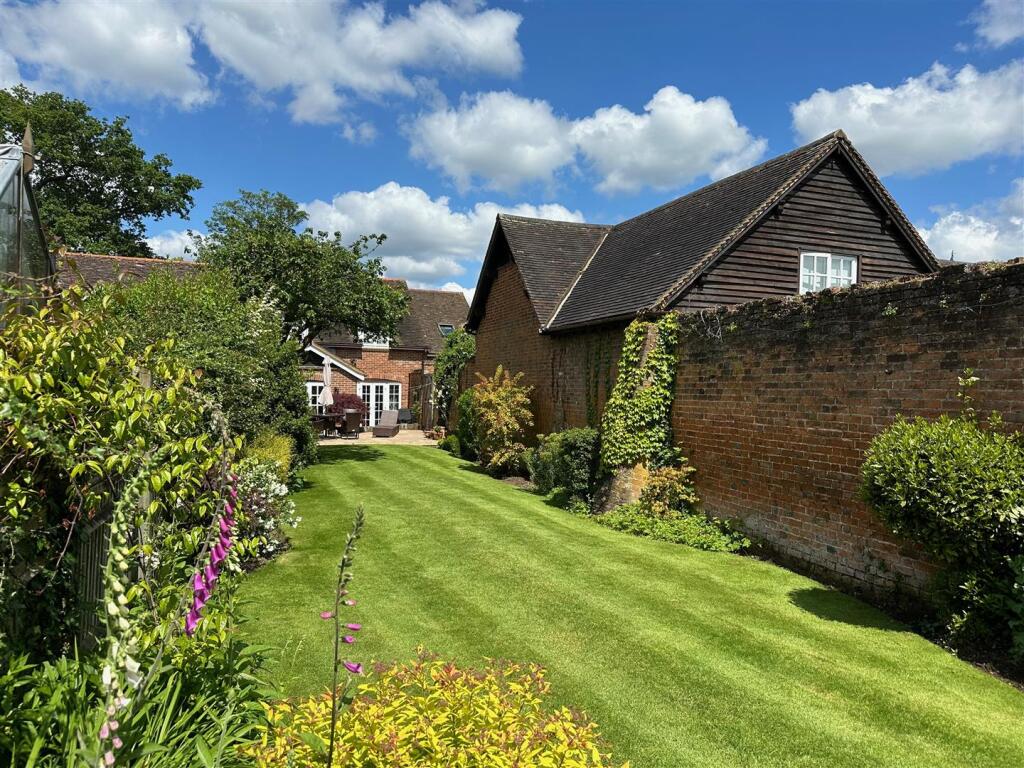 Additional image 4 of Station Road, Brookmans Park