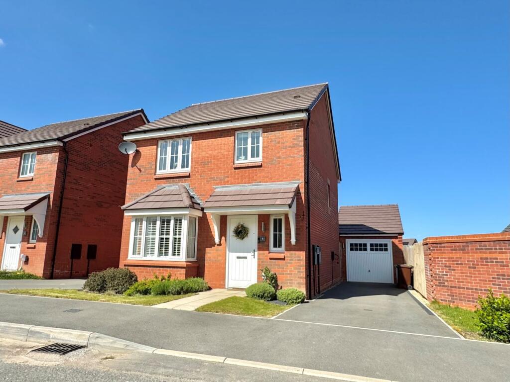 3-bed detached on Davenport Close, Melton Mowbray, £279,950