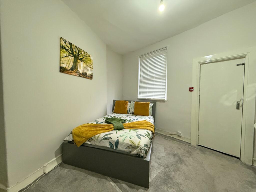 House in Sheffield - View 4