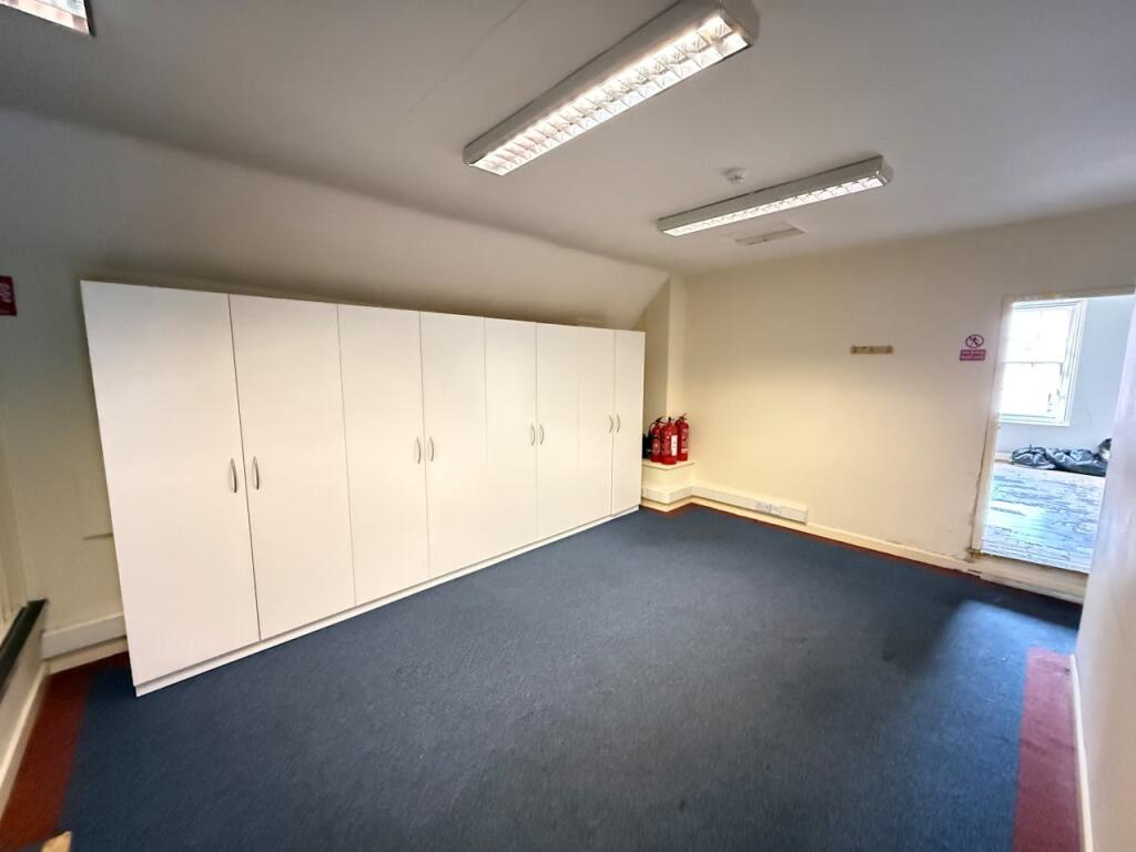 Additional image 5 of 44 High Street, Bromsgrove, B61 8HQ