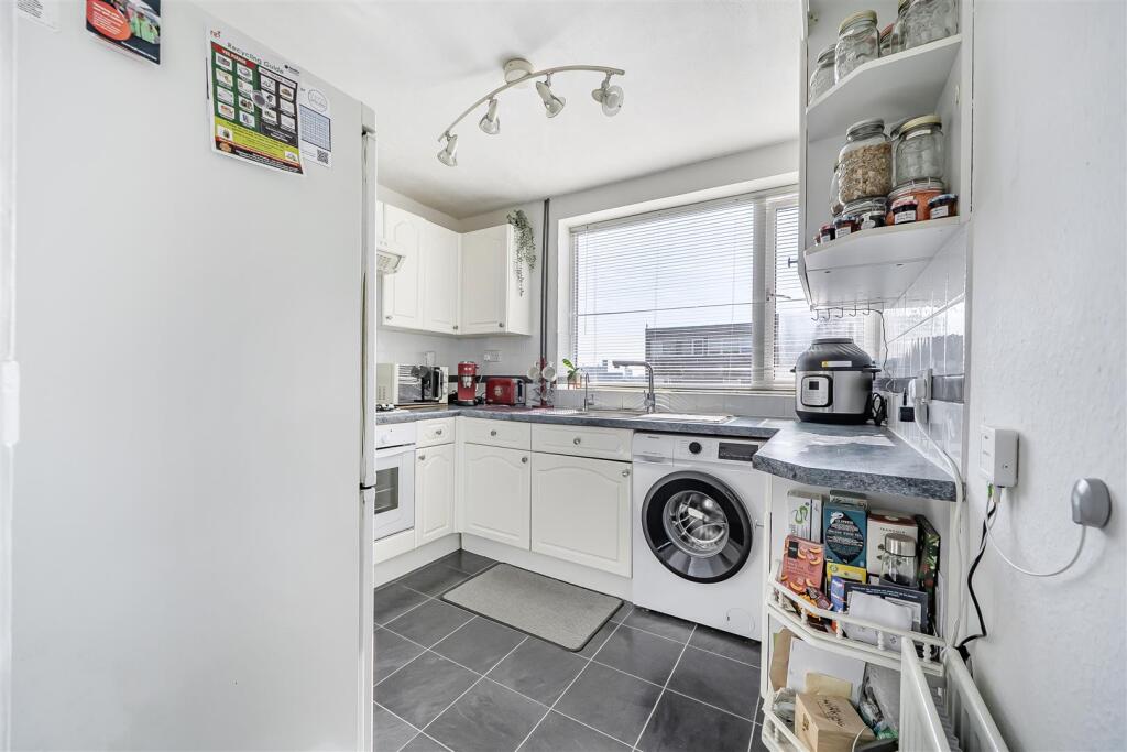 Tetbury Court, Prospect Street, Reading - View 5