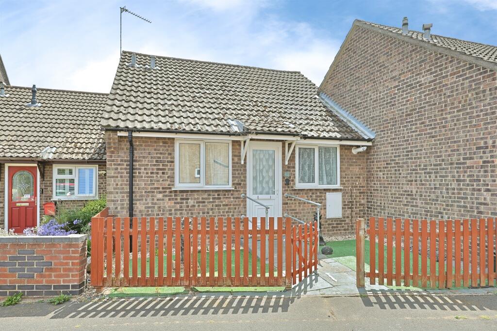 Main image of property: Nursery Close, Norwich