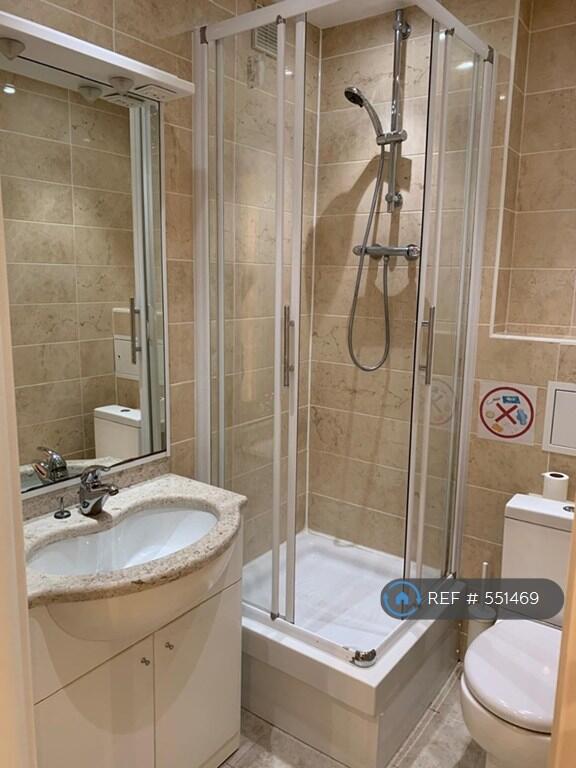 4 bedroom maisonette for rent