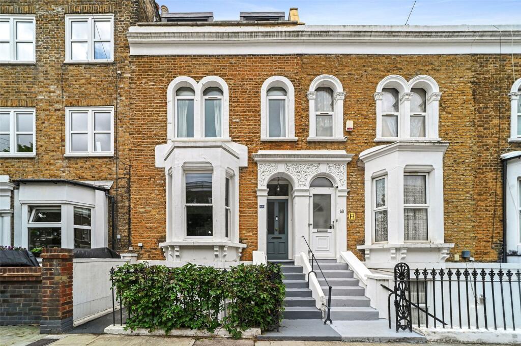 House in London, Clapton Park, Homerton - View 4