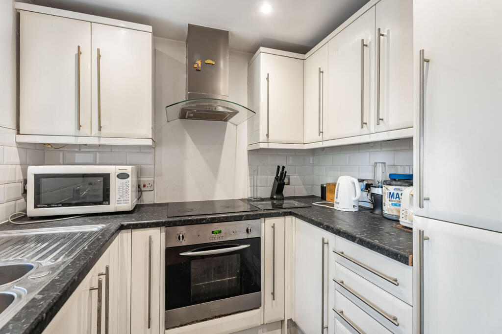 Apartment in London - View 5