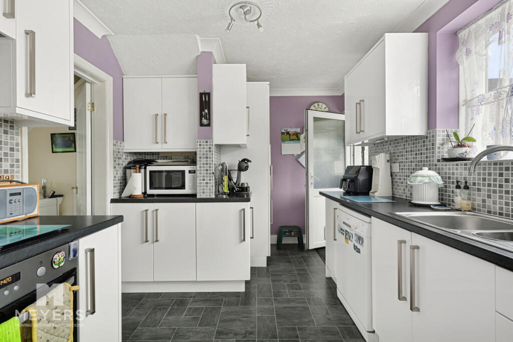 House in Christchurch, Purewell - View 3