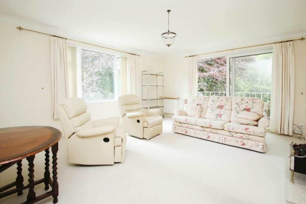 46 Western Road, BRANKSOME PARK, BH13 photo 2