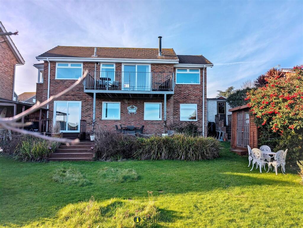 House in Seaview, Nettlestone and Seaview - View 3
