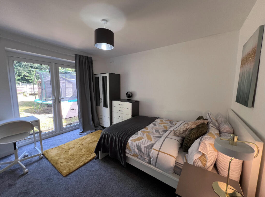 Main image of property: Deepdale Avenue, Manchester, Greater Manchester, M20 1BF