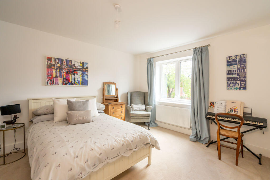 House in Chichester - More