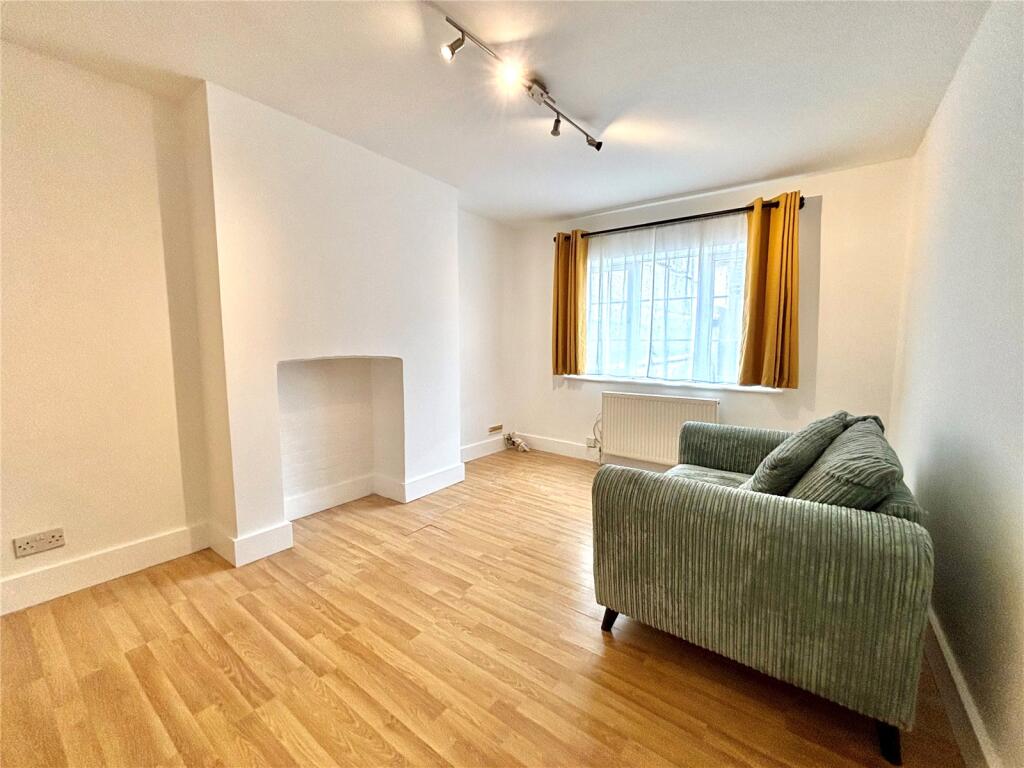Apartment in Guildford - View 2