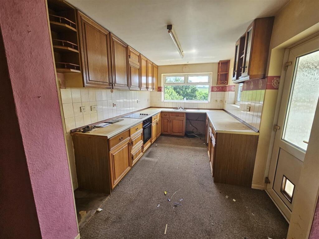 House in Plymouth - View 4