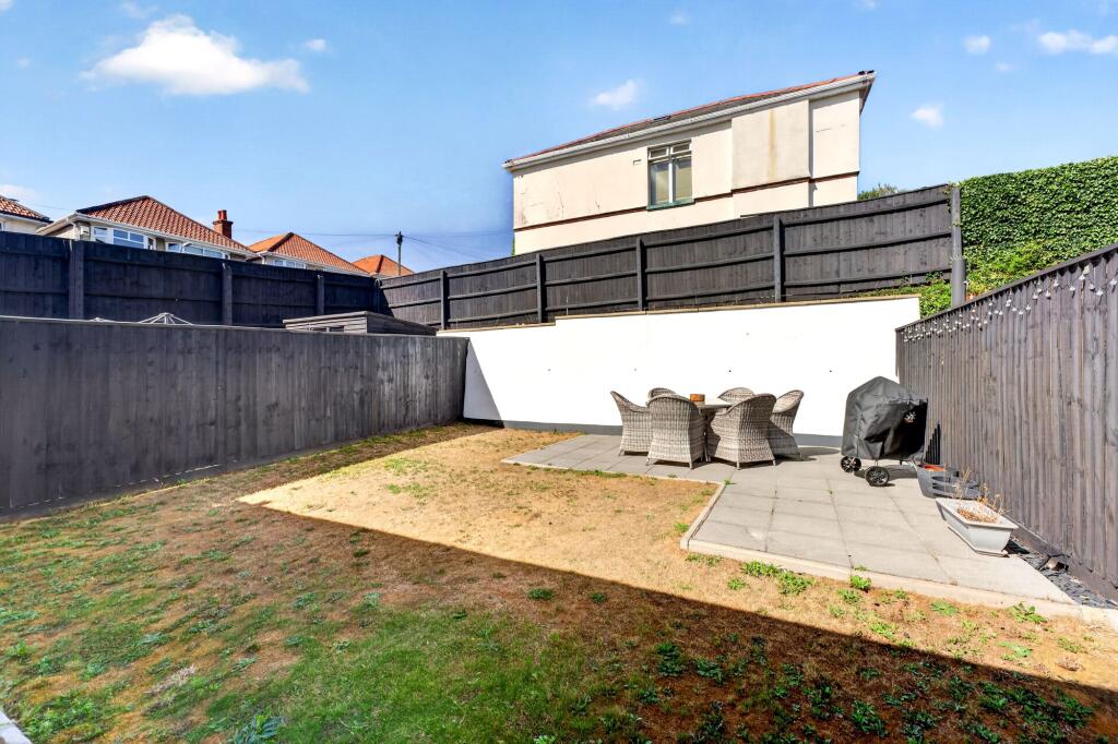 House in Bournemouth, Charminster - More
