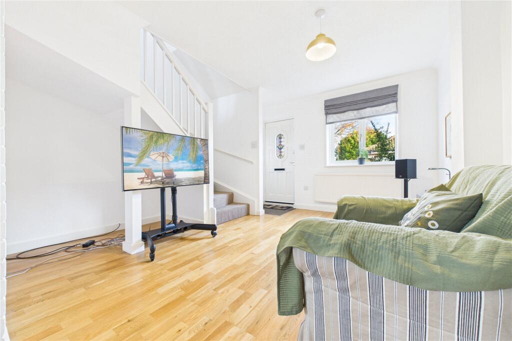 Rotherfield Close, Theale, Reading, Berkshire, RG7 photo 4