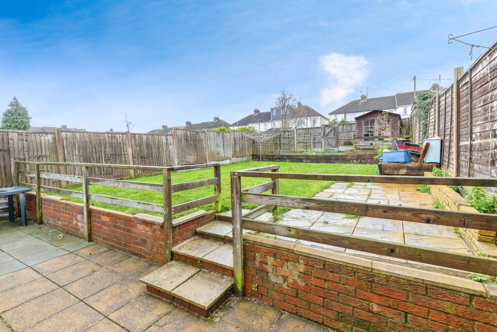 Chilham Road, Twydall, Gillingham, ME8 photo 4