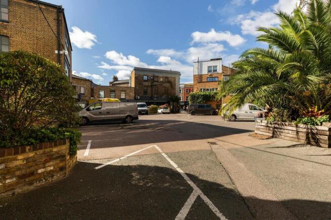 Canonbury Yard 30.jpg
