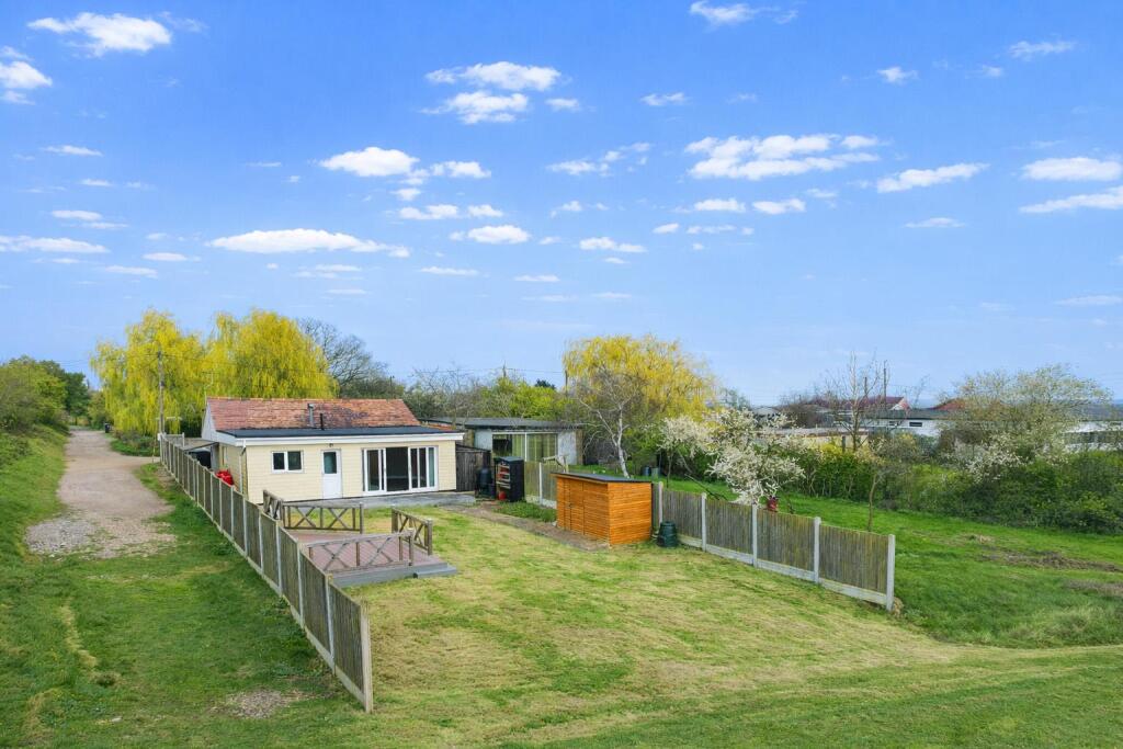 Bridgemarsh Lane, Althorne, Chelmsford photo 2