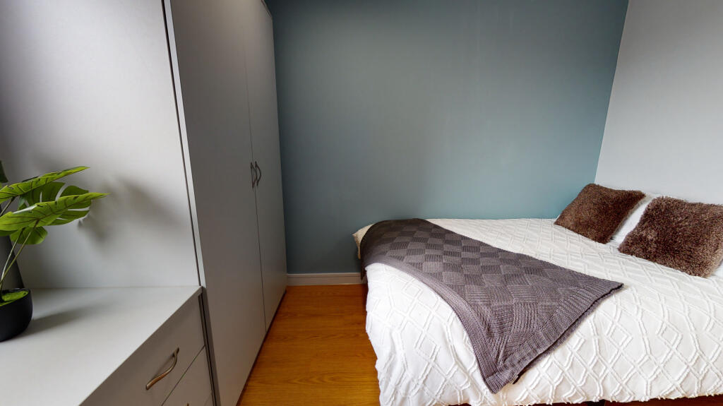 Apartment in Liverpool - View 2