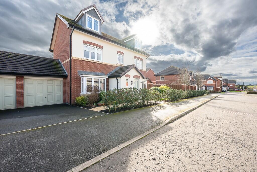Main image of property: Roseacre Gardens, Rufford L40