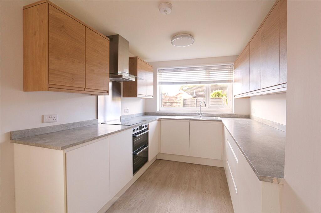 House in Tameside, Greater Manchester - View 4
