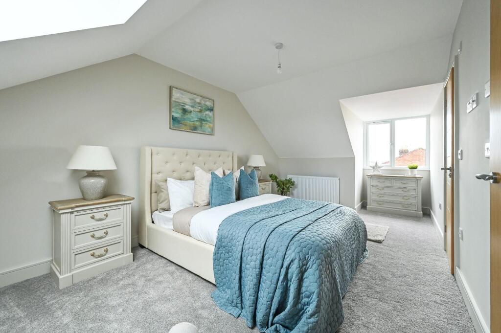 House in Portsmouth - View 5