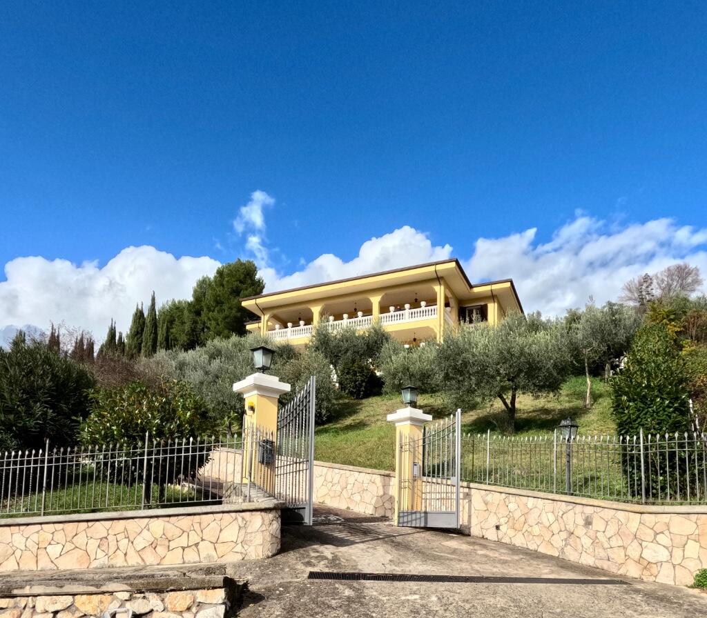 Main image of property: Sora, Frosinone, Lazio