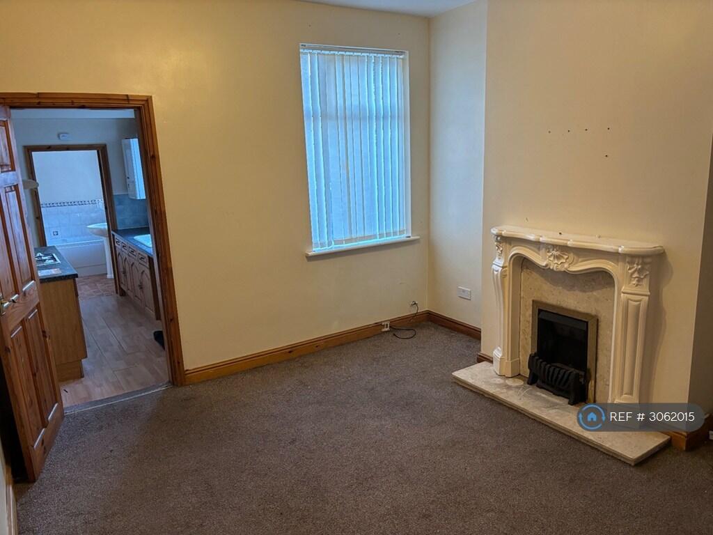 House in Stoke-on-Trent - View 4