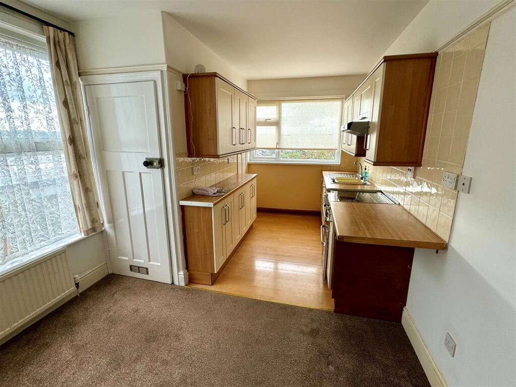 House in Truro - View 3