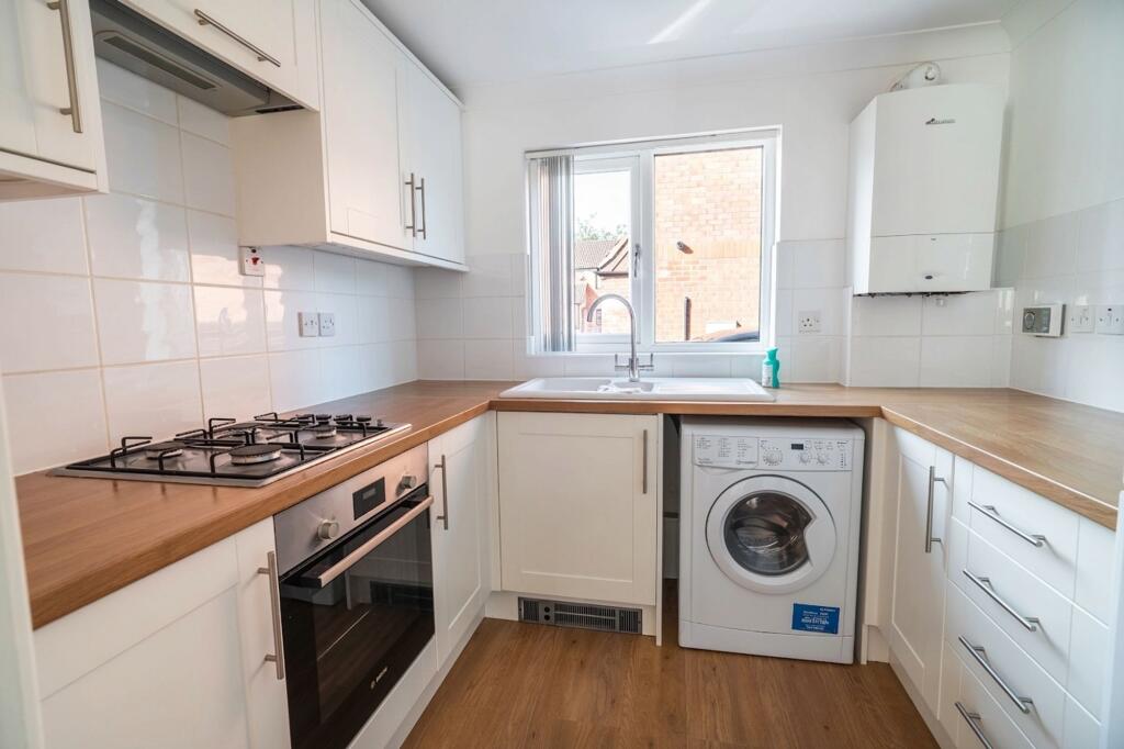 Apartment in Hull - View 4