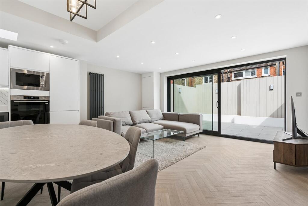 Main image of property: Gilbey Road, Tooting