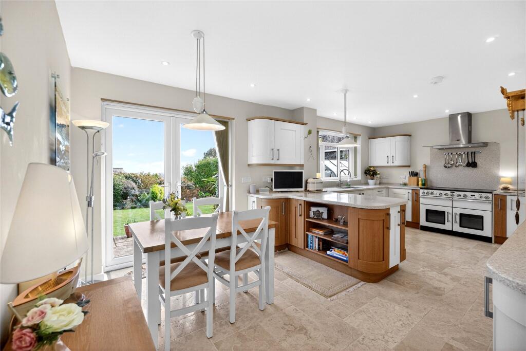 Trelawney Close, Falmouth, Cornwall, TR11 photo 4