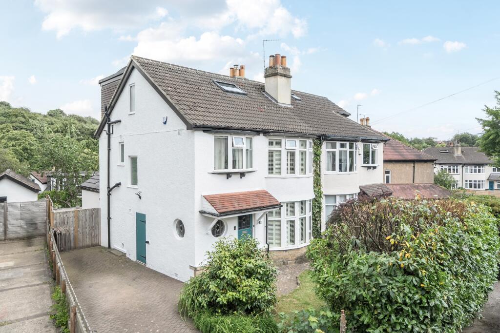 Main image of property: Gledhow Park Crescent, Chapel Allerton, Leeds, LS7