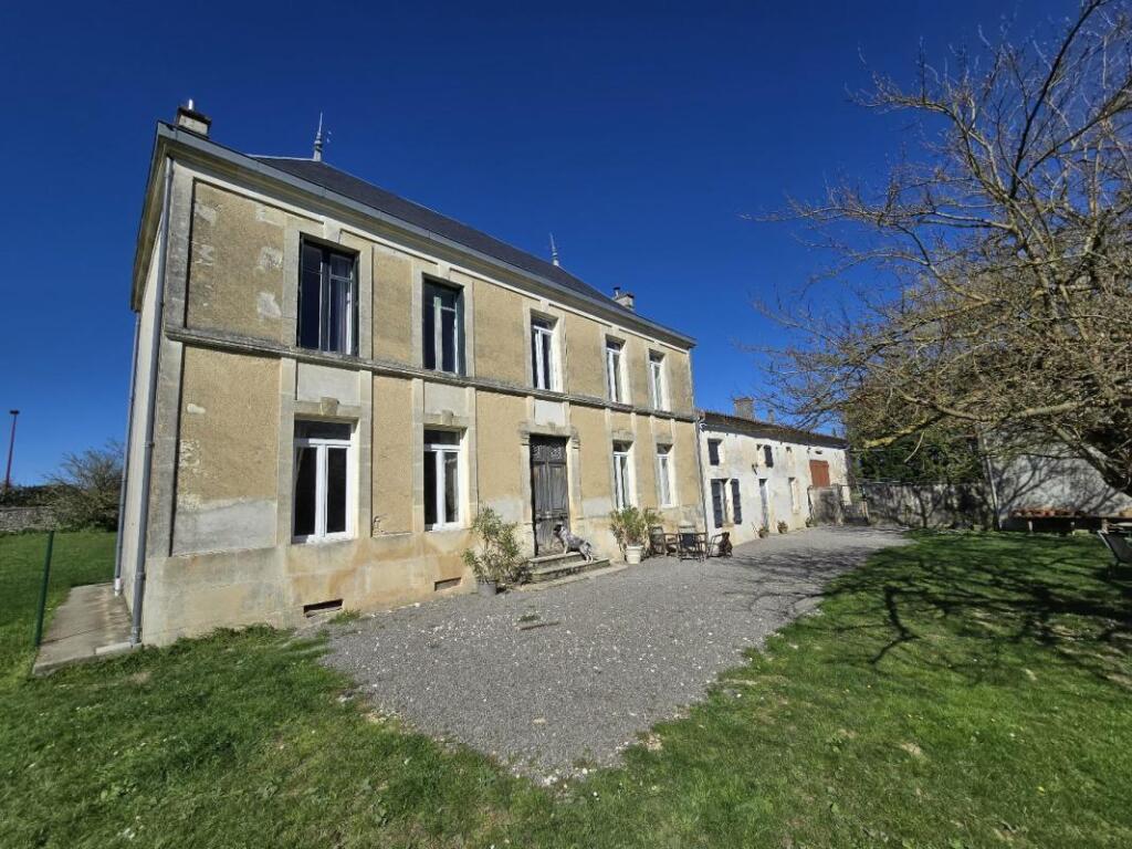 Main image of property: Poitou-Charentes, Charente-Maritime, St-Pierre-de-Juillers