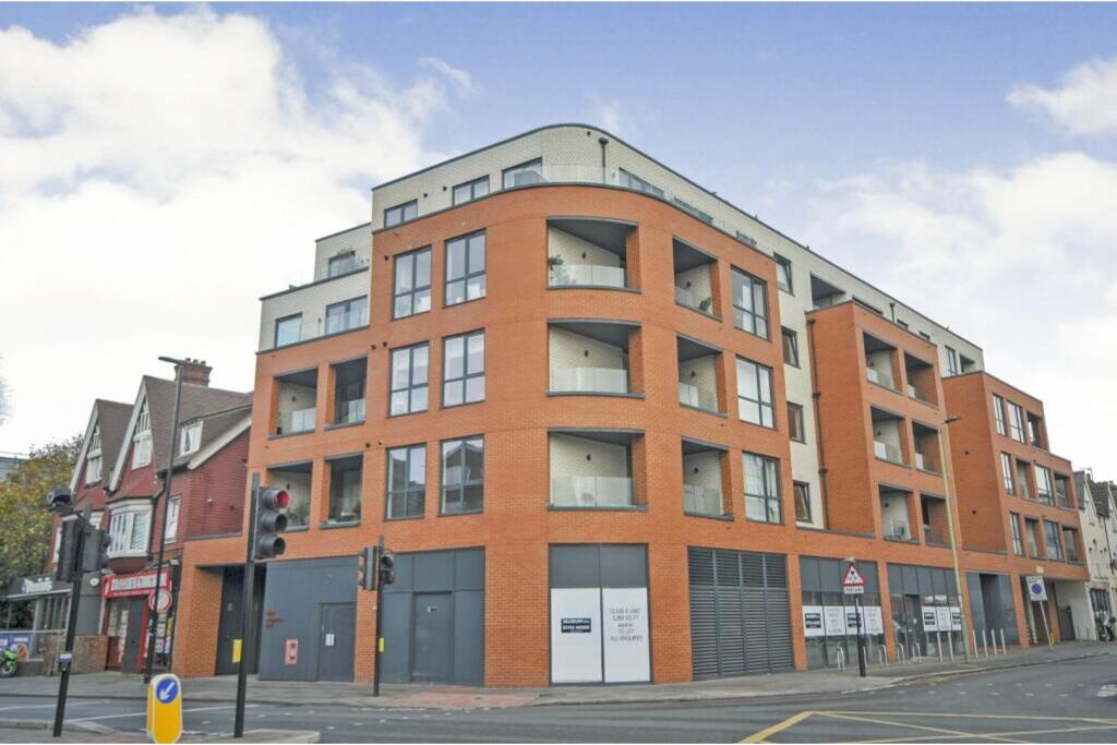 Main image of property: 169 Masons Hill, Bromley, BR2