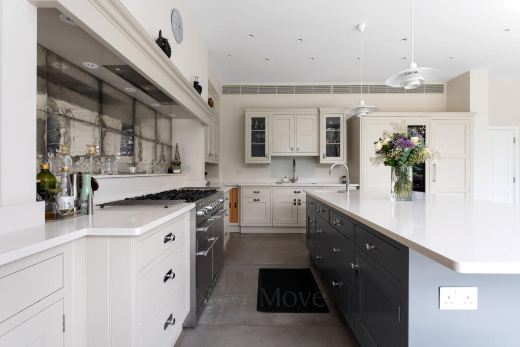 House in Kingston upon Thames - View 4
