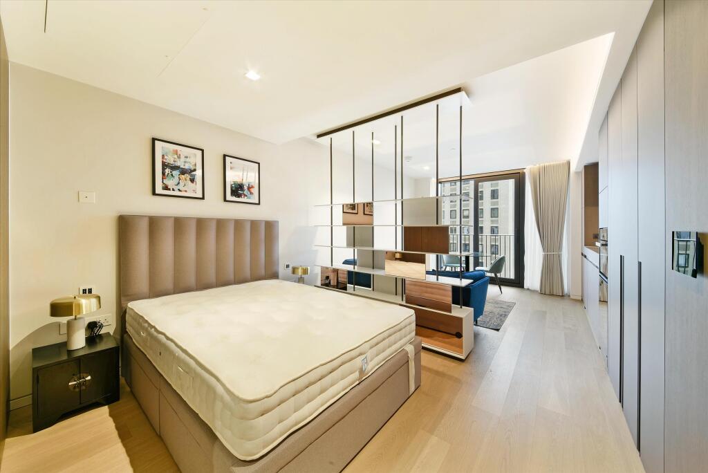 Studio flat for rent